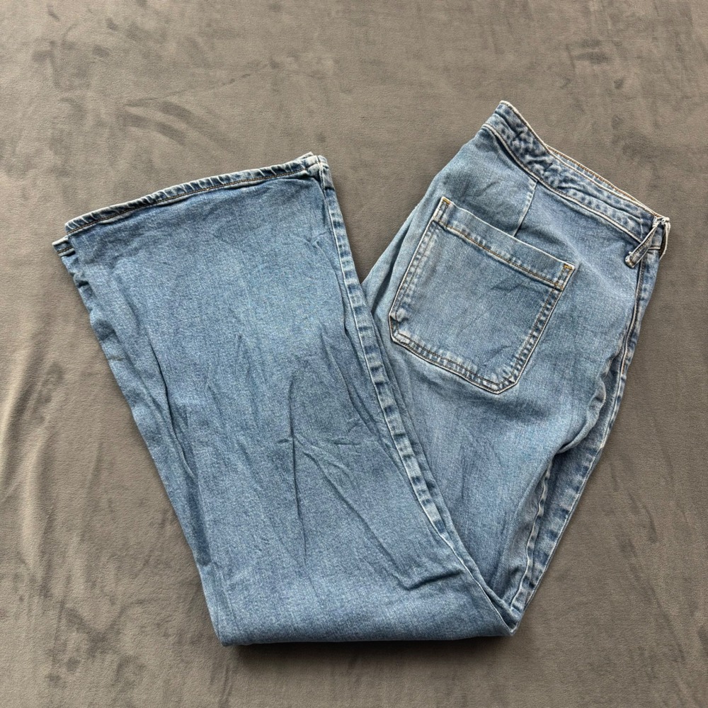 Universal Thread Womens High Rise Flare Jeans Medium Wash Patch Pockets 16R
